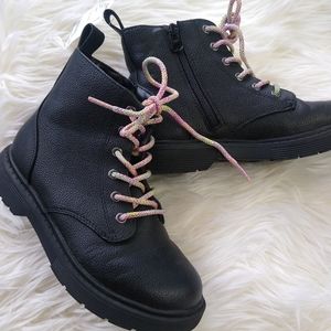 Nwt Art class combat boots girls size 2 and 4